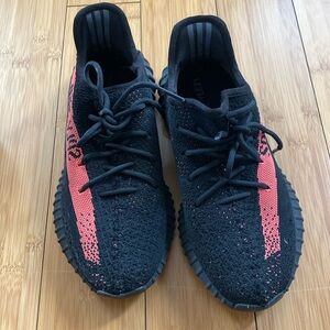 Yeezy sneakers black and coral barely worn like new